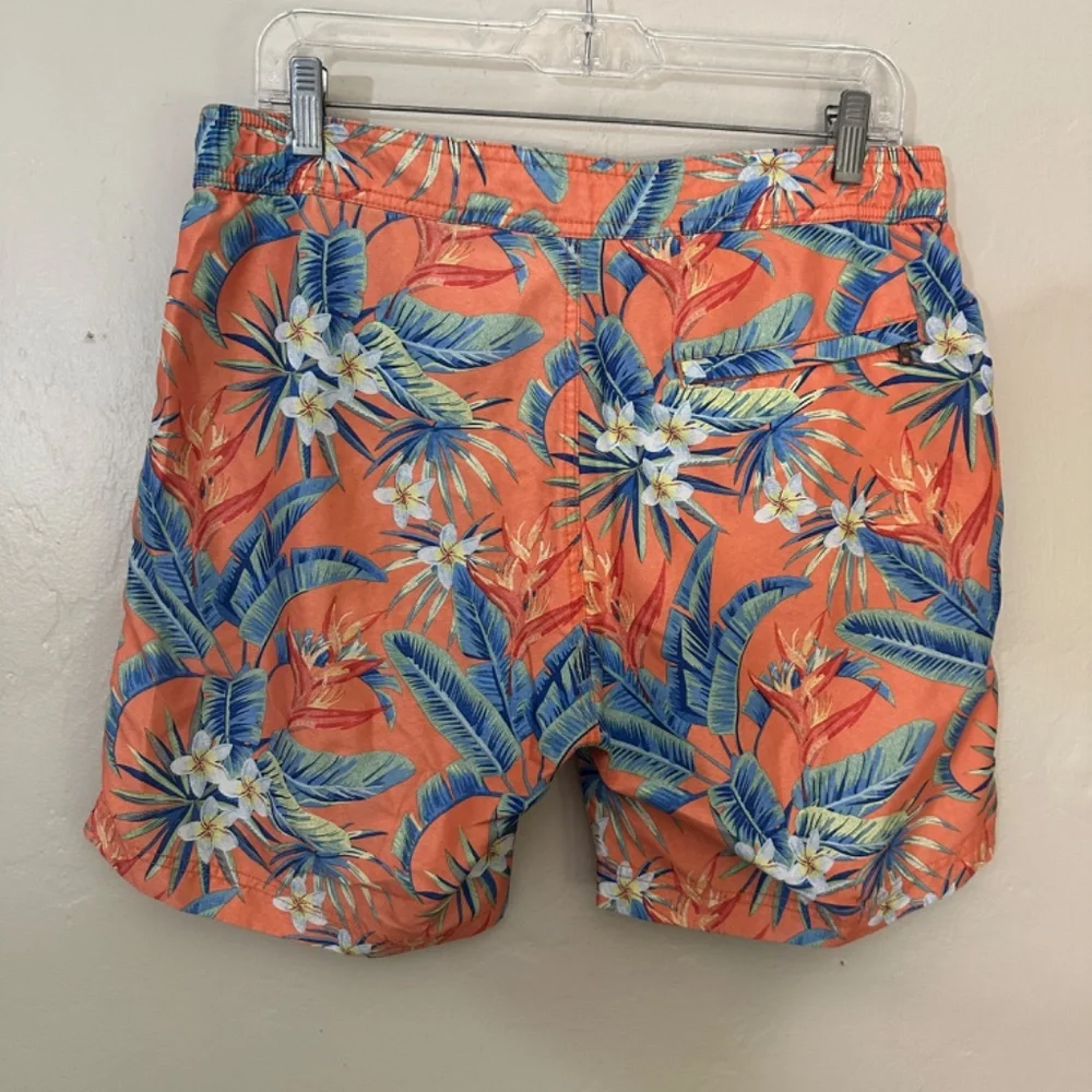 Onia Floral Swim Trunks Medium Gently worn 100% polyester Fully lined - Picture 3 of 4